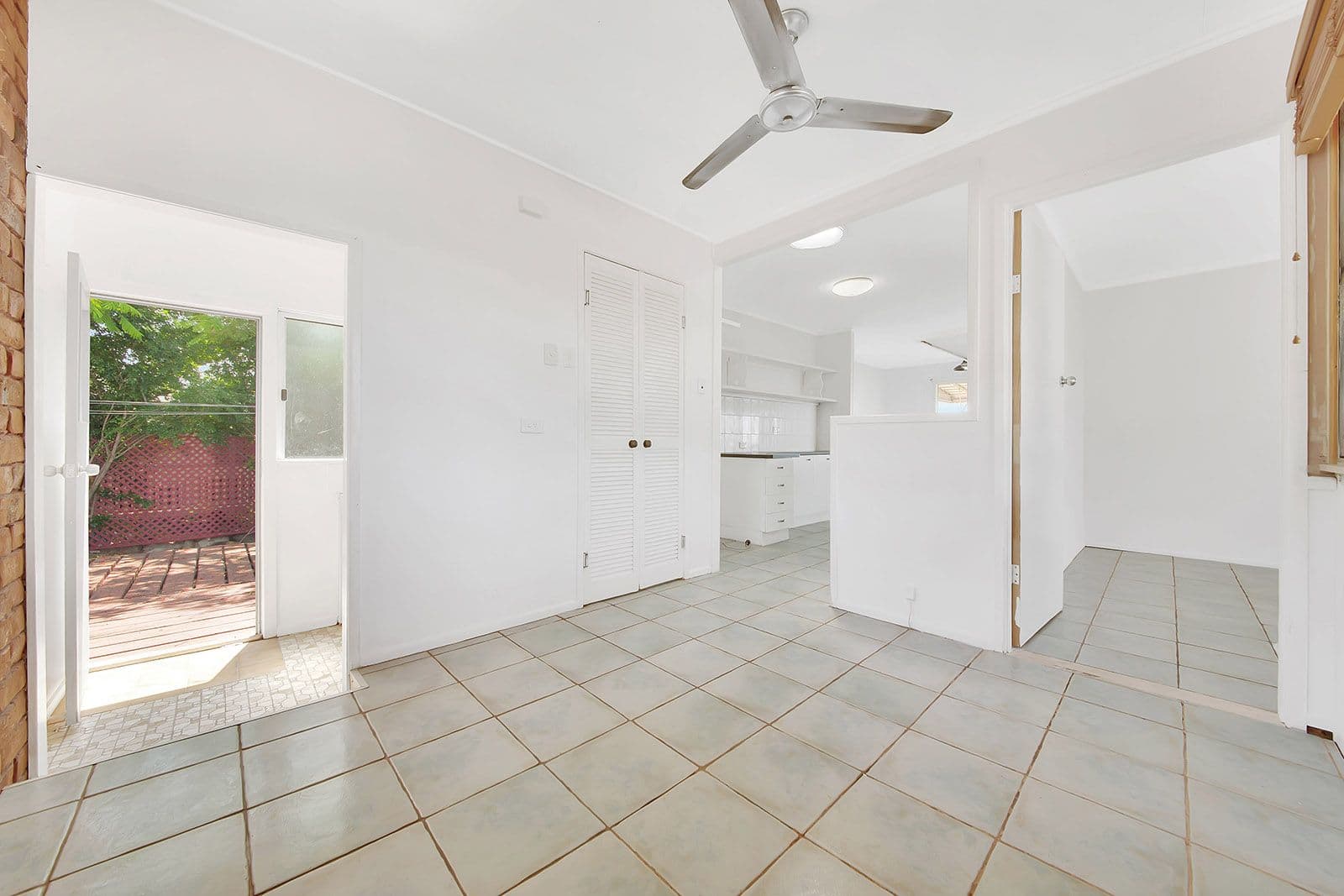 24 Coon Street, South Gladstone QLD 4680, South Gladstone - Thumbnail 7
