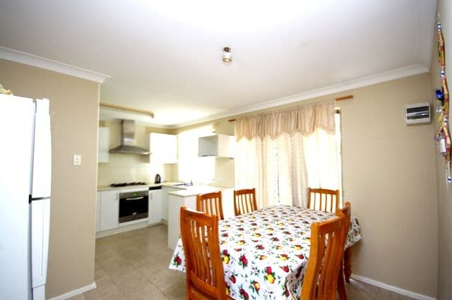 14 Burlinson Crescent, KOONDOOLA WA 6064, Koondoola - Thumbnail 3
