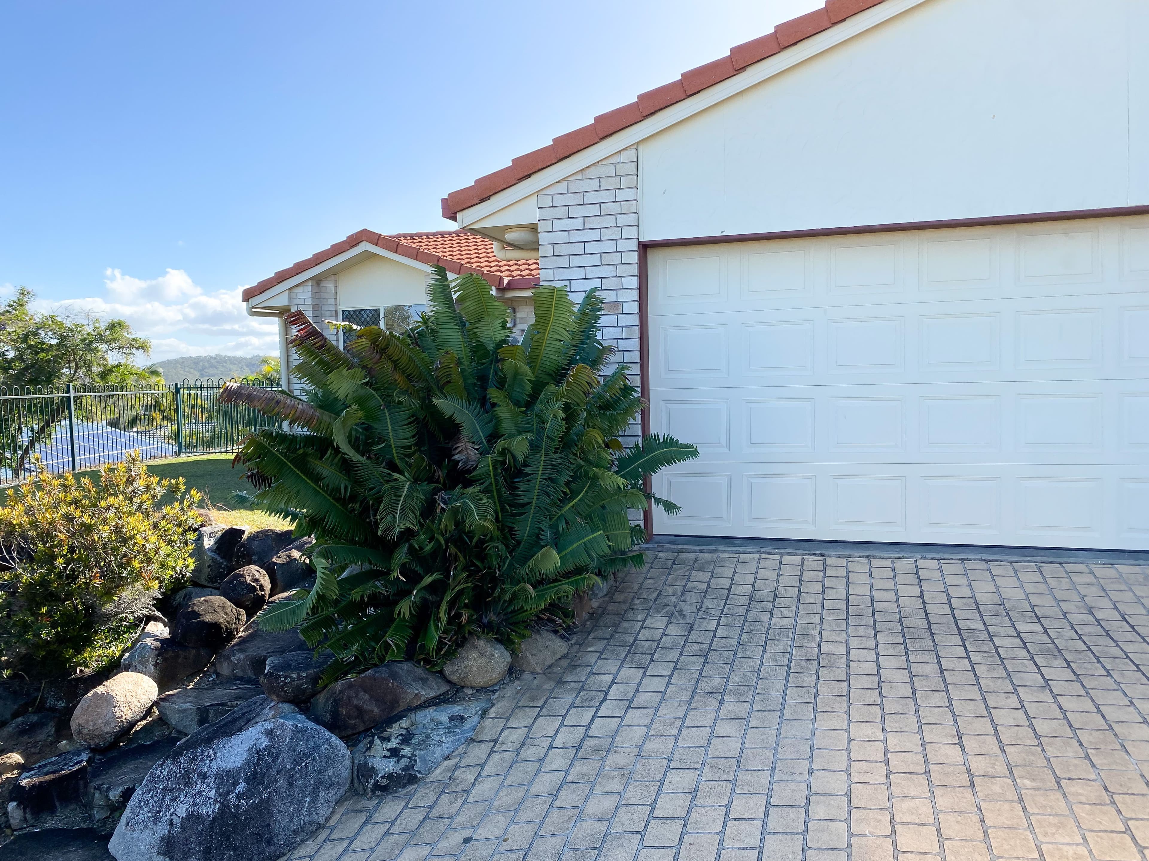 7 Forsyth Court, Tannum Sands QLD 4680, Tannum Sands - Thumbnail 2