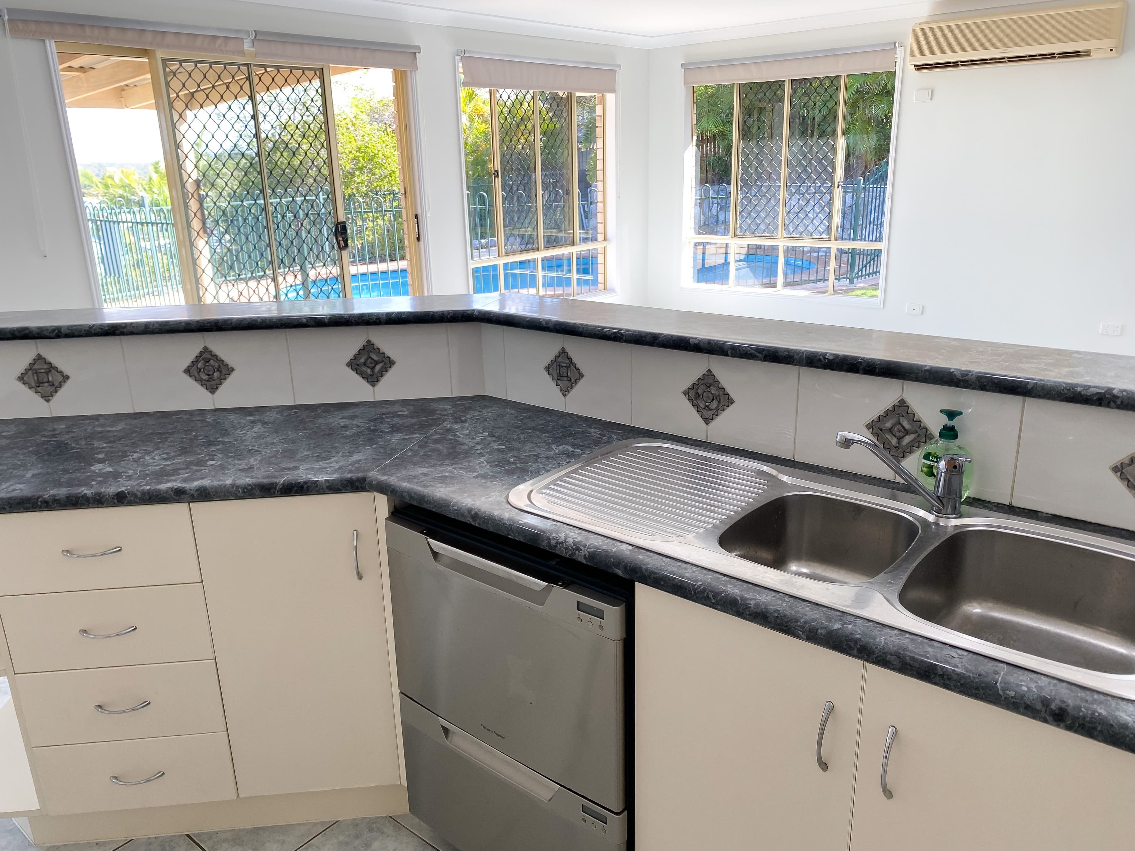 7 Forsyth Court, Tannum Sands QLD 4680, Tannum Sands - Thumbnail 5