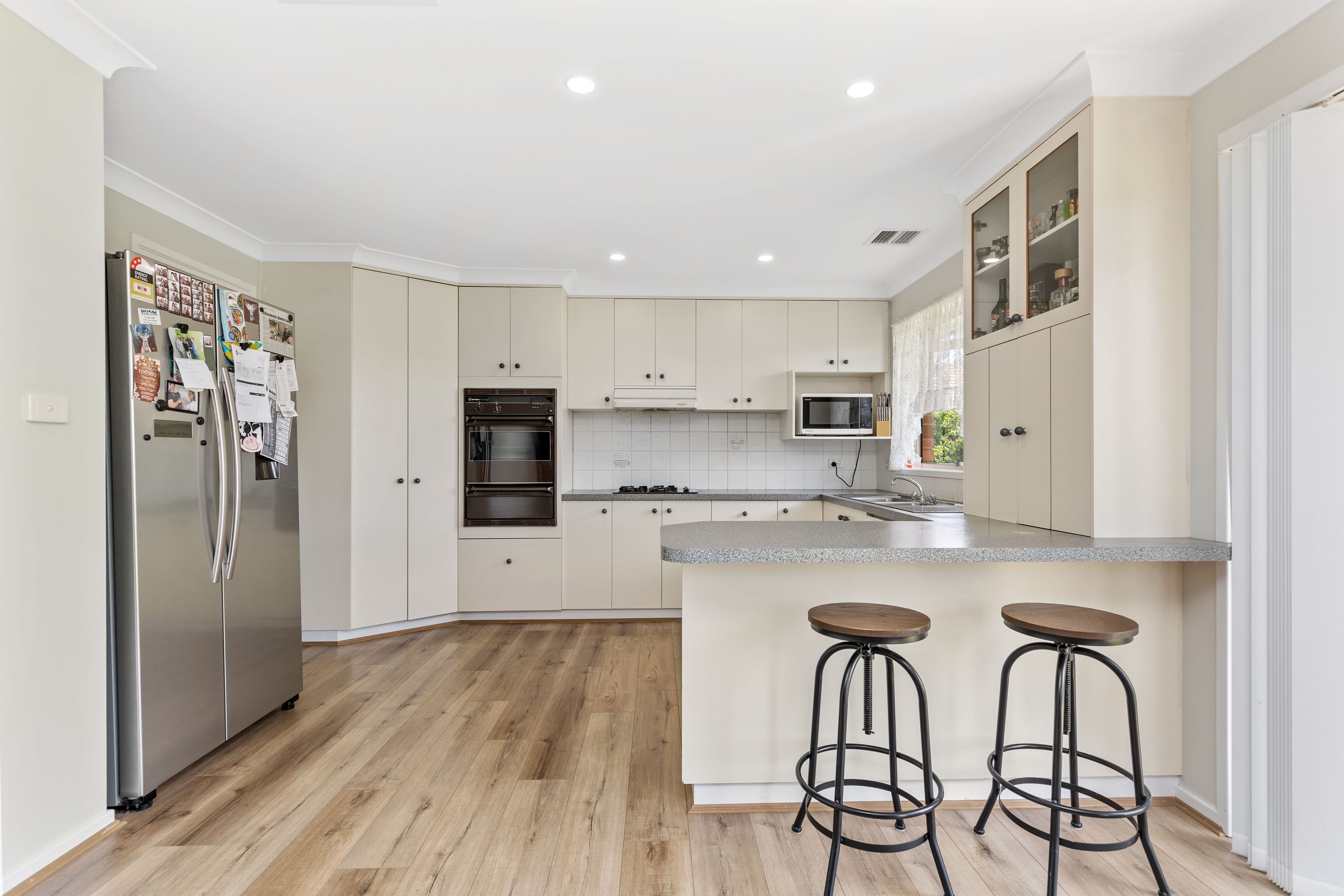 15 Bamarook Crescent, Glenfield Park NSW 2650, Glenfield Park - Thumbnail 3