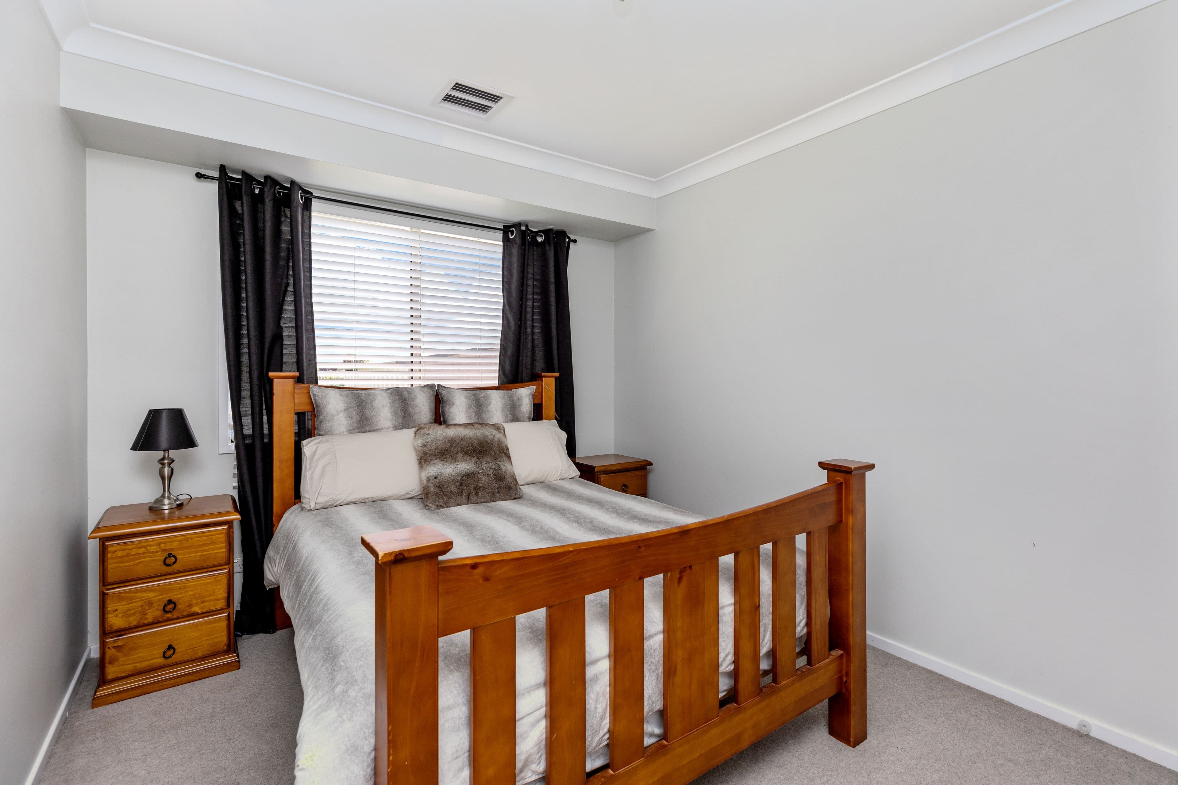 15 Bamarook Crescent, Glenfield Park NSW 2650, Glenfield Park - Thumbnail 7