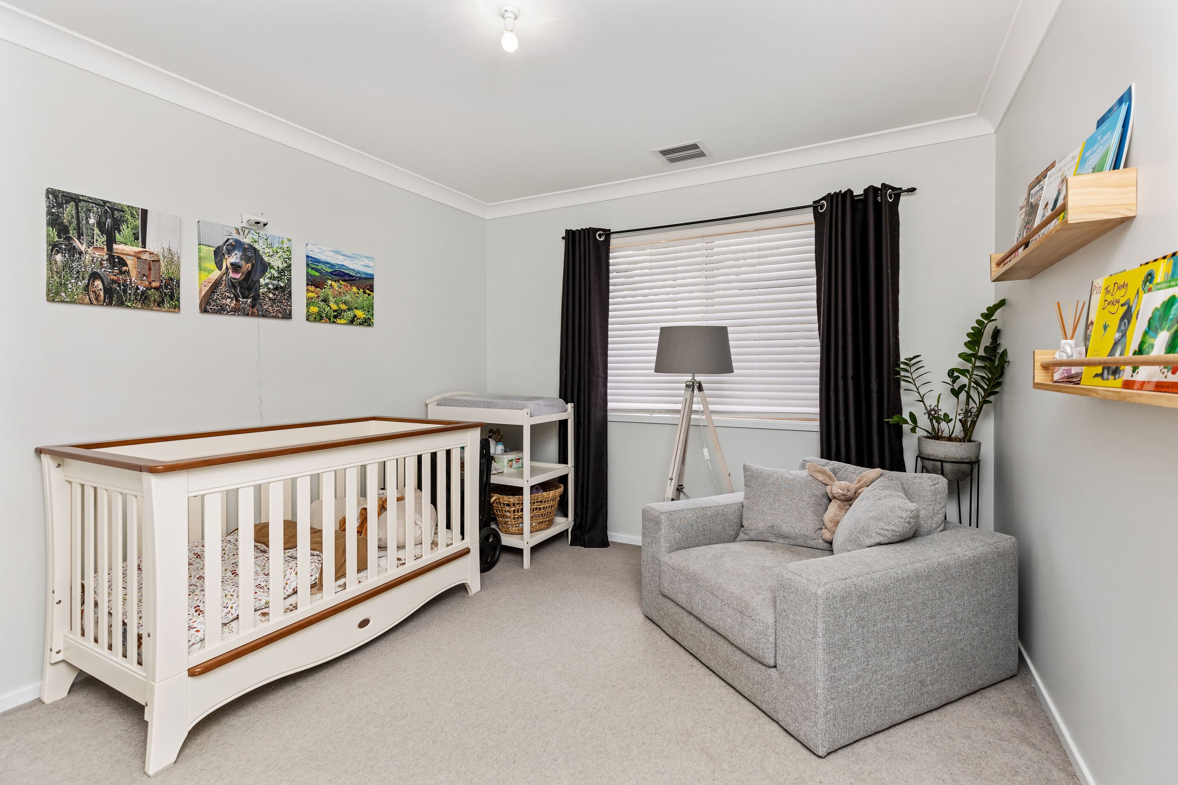 15 Bamarook Crescent, Glenfield Park NSW 2650, Glenfield Park - Thumbnail 8