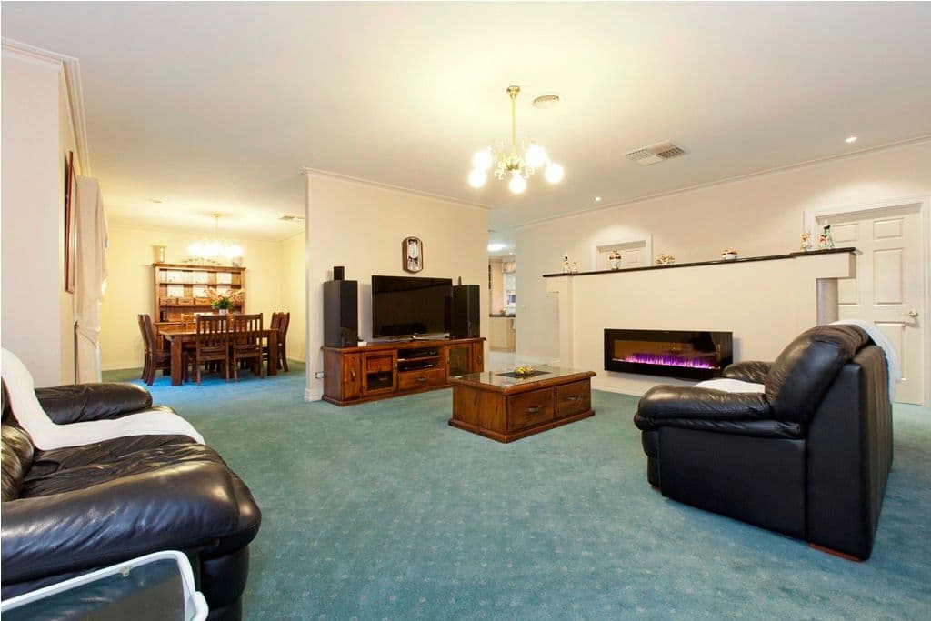1118 Howitt Street, WENDOUREE VIC 3355, Wendouree - Thumbnail 3