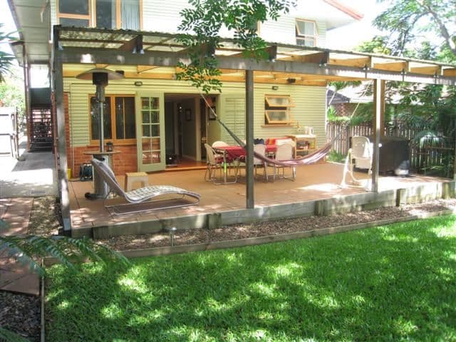 3 Jippi Avenue, SOUTHPORT QLD 4215, Southport - Thumbnail 4