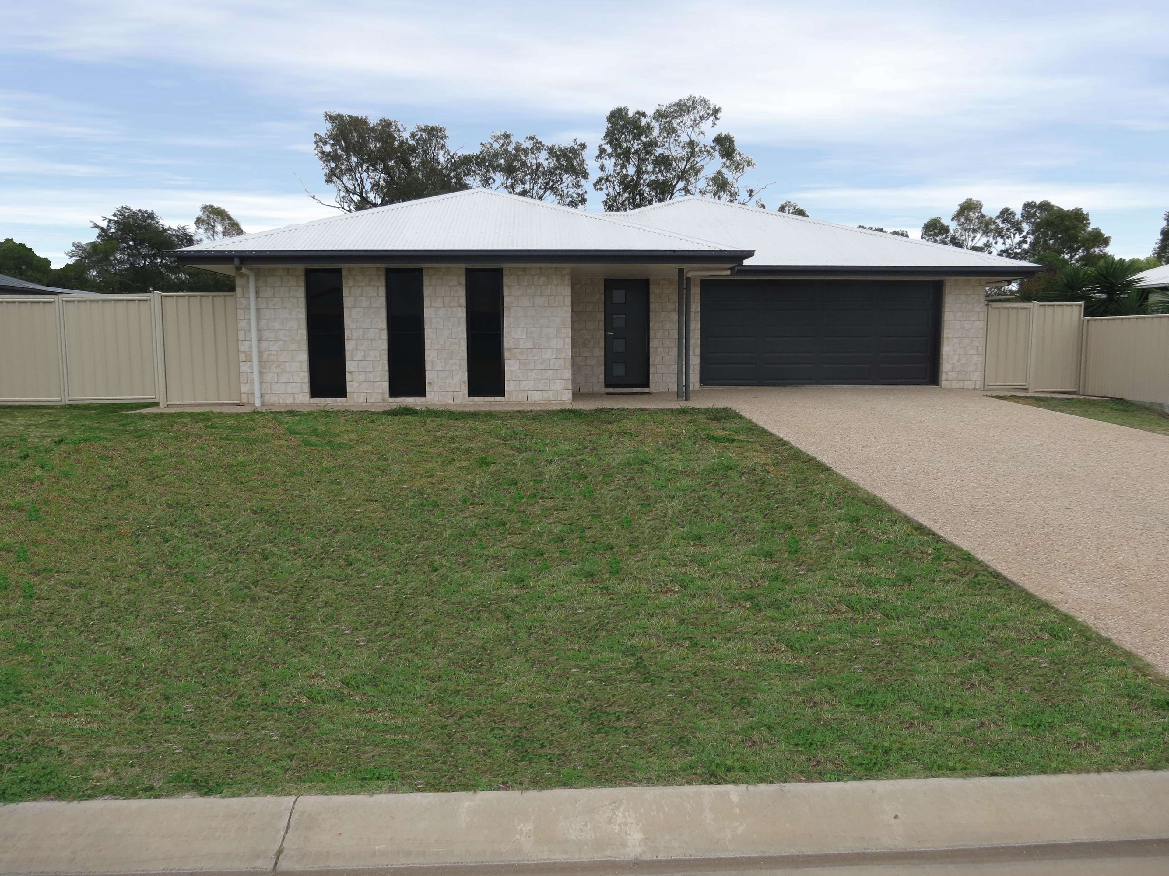 38 Wright Street, Emerald QLD 4720, Emerald - Image 1