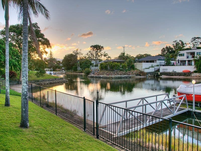 51 Rapallo Avenue, ISLE OF CAPRI QLD 4217, Isle Of Capri - Thumbnail 3