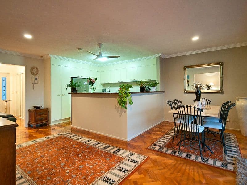 51 Rapallo Avenue, ISLE OF CAPRI QLD 4217, Isle Of Capri - Thumbnail 7