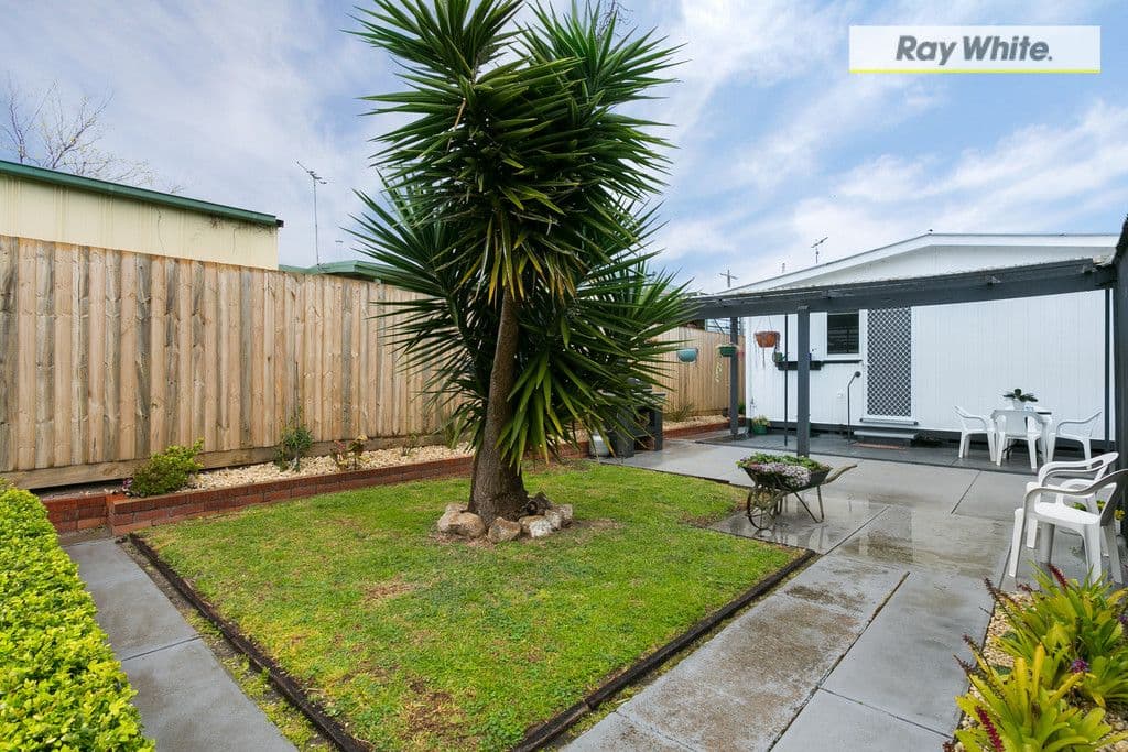 93 Fourth Avenue, ROSEBUD VIC 3939, Rosebud - Thumbnail 3