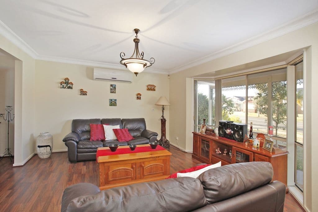 28 Flinders Crescent, HINCHINBROOK NSW 2168, Hinchinbrook - Thumbnail 2