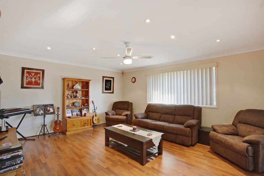 28 Flinders Crescent, HINCHINBROOK NSW 2168, Hinchinbrook - Thumbnail 5