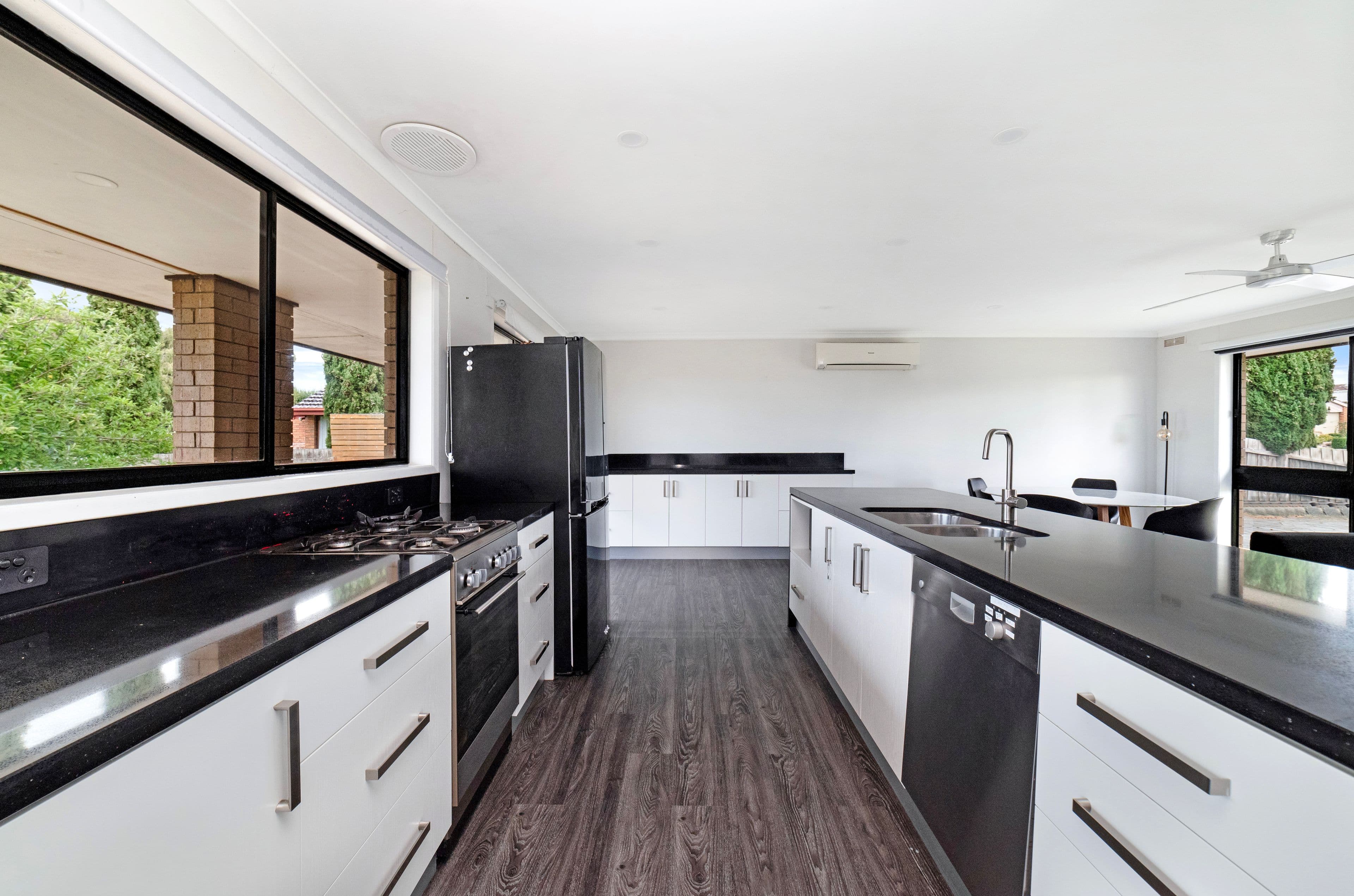 31 Sundale Road, Warrnambool VIC 3280, Warrnambool - Thumbnail 3
