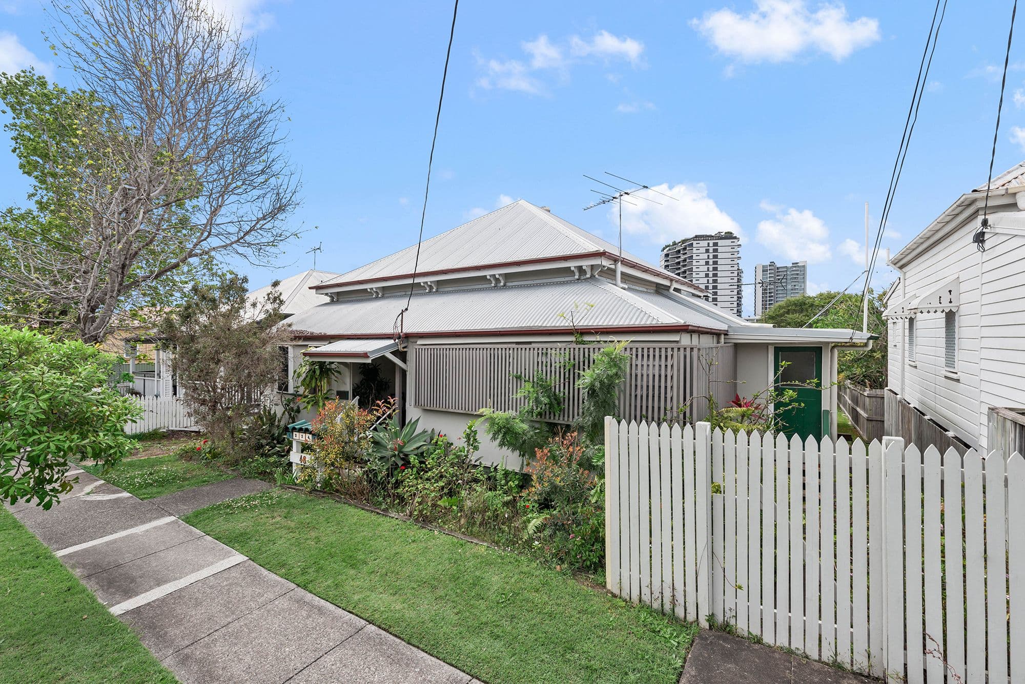 48 Broadway Street, Woolloongabba QLD 4102, Woolloongabba - Thumbnail 2