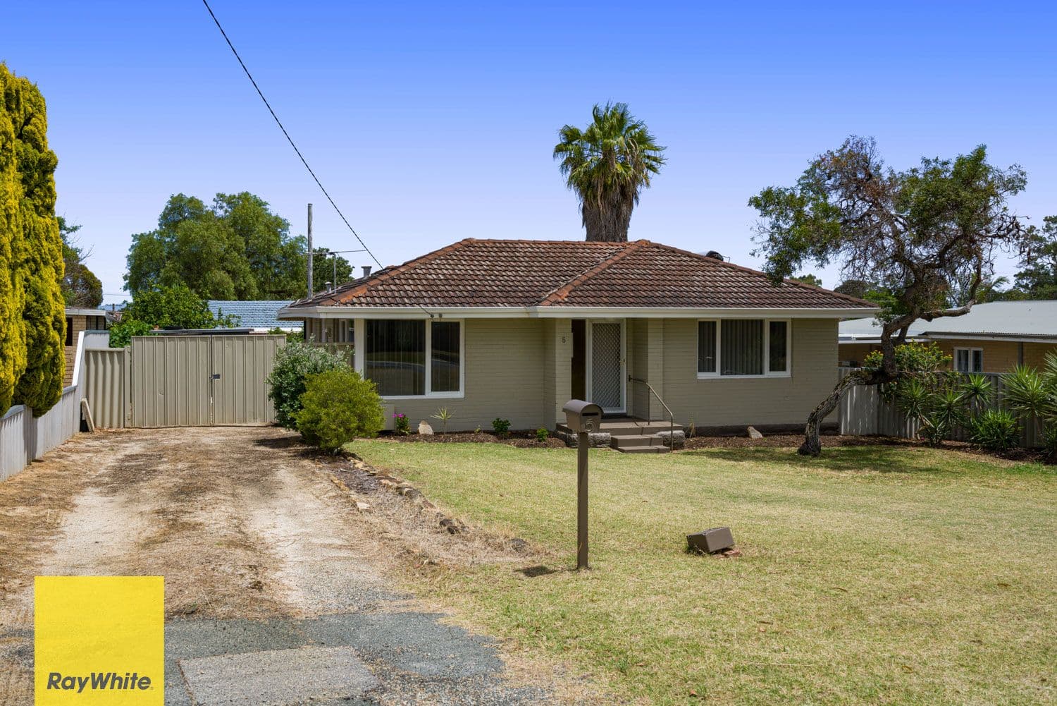 5 Westbrook Way, Girrawheen WA 6064, Girrawheen - Thumbnail 2