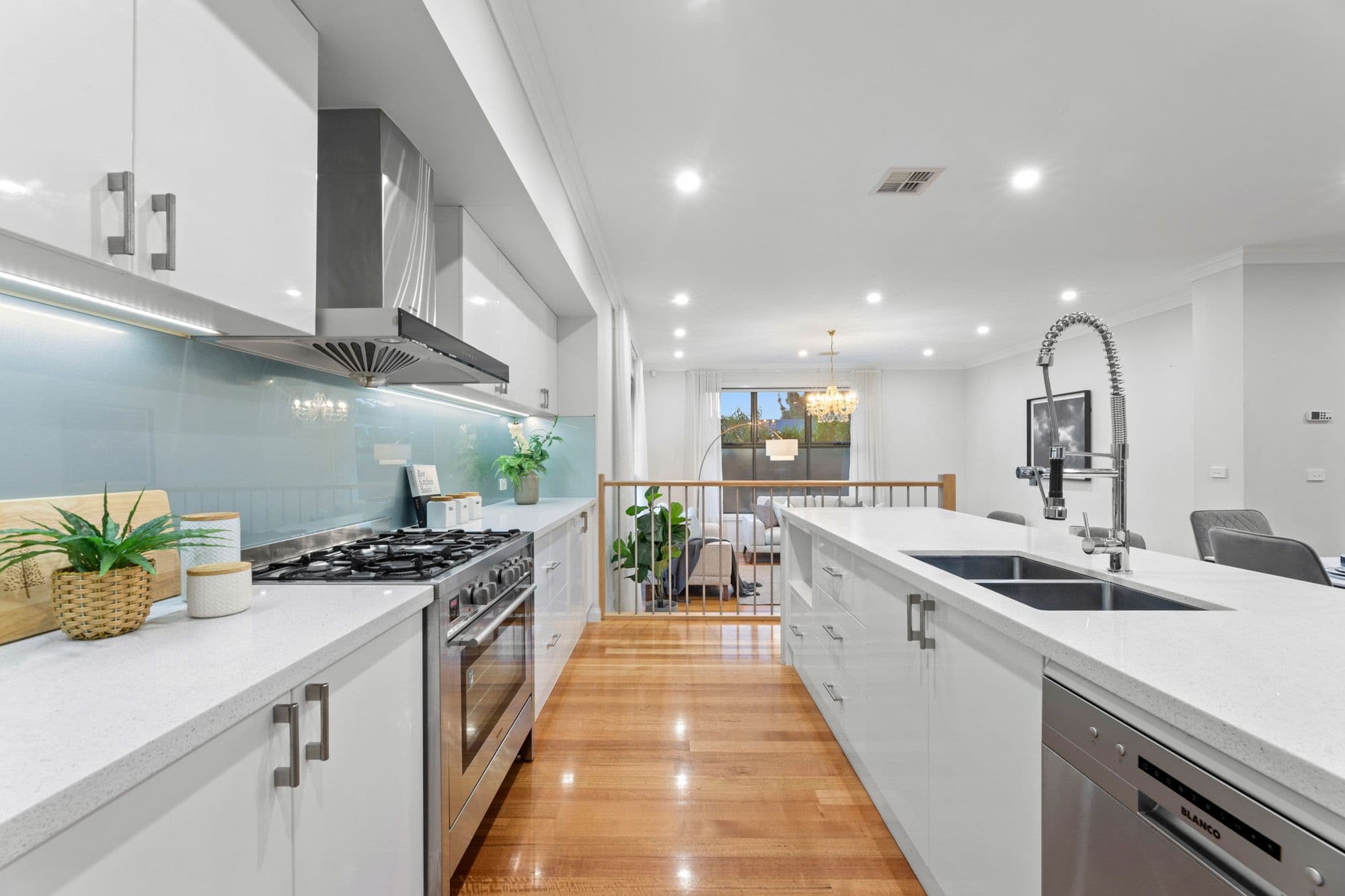 29 Montpellier Road, Burwood VIC 3125, Burwood - Thumbnail 5