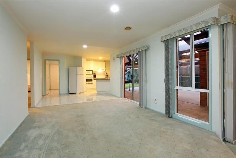 10 Romeo Court, MILL PARK VIC 3082, Mill Park - Thumbnail 3