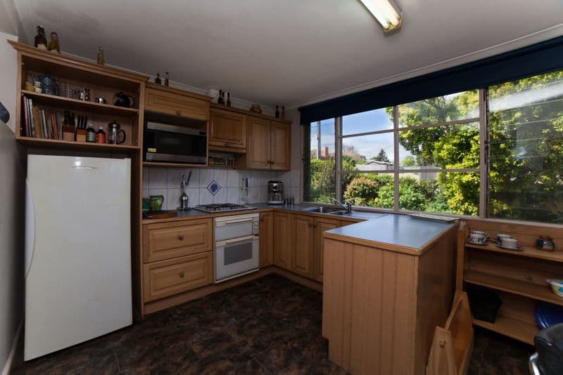 22 Doveton Avenue, EUMEMMERRING VIC 3177, Eumemmerring - Thumbnail 7