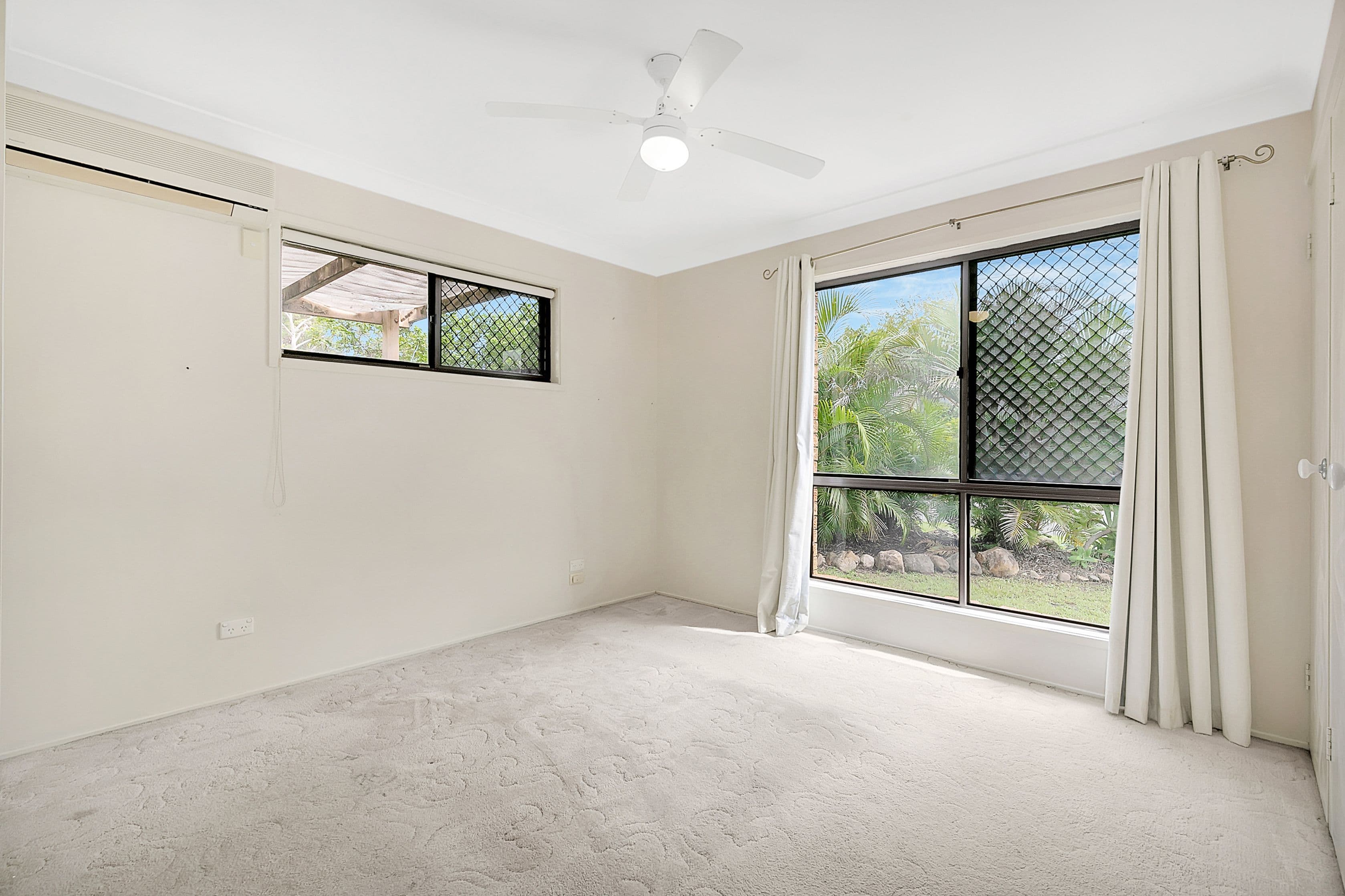 9 Borrowdale Street, Alexandra Hills QLD 4161, Alexandra Hills - Thumbnail 2