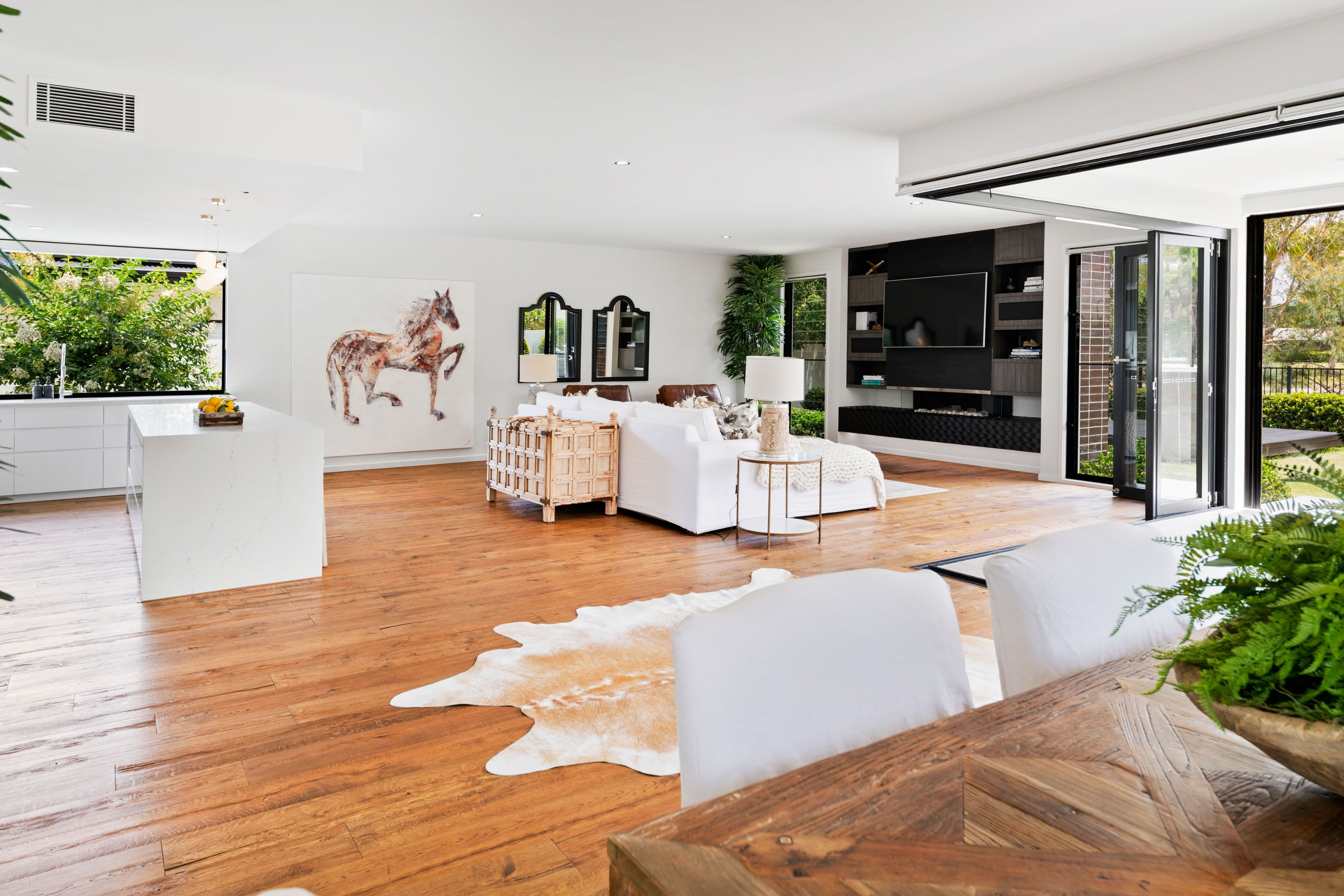 2306 Vardon Lane, Sanctuary Cove QLD 4212, Hope Island - Thumbnail 6