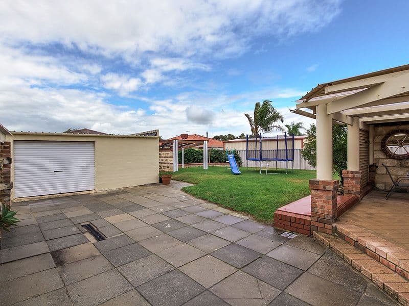 105 Charthouse Road, WAIKIKI WA 6169, Waikiki - Thumbnail 4