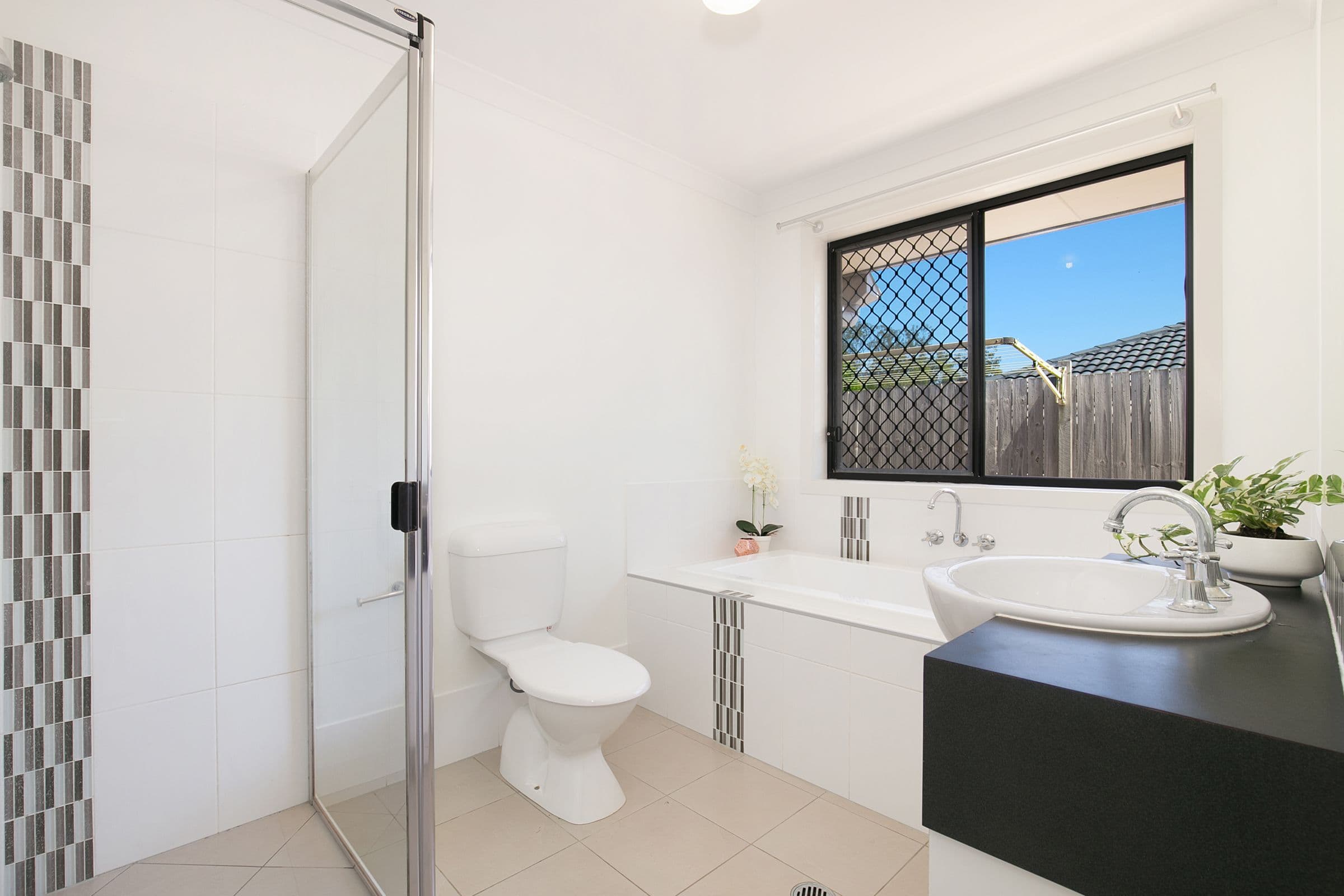 54 Goundry Drive, Holmview QLD 4207, Holmview - Thumbnail 3