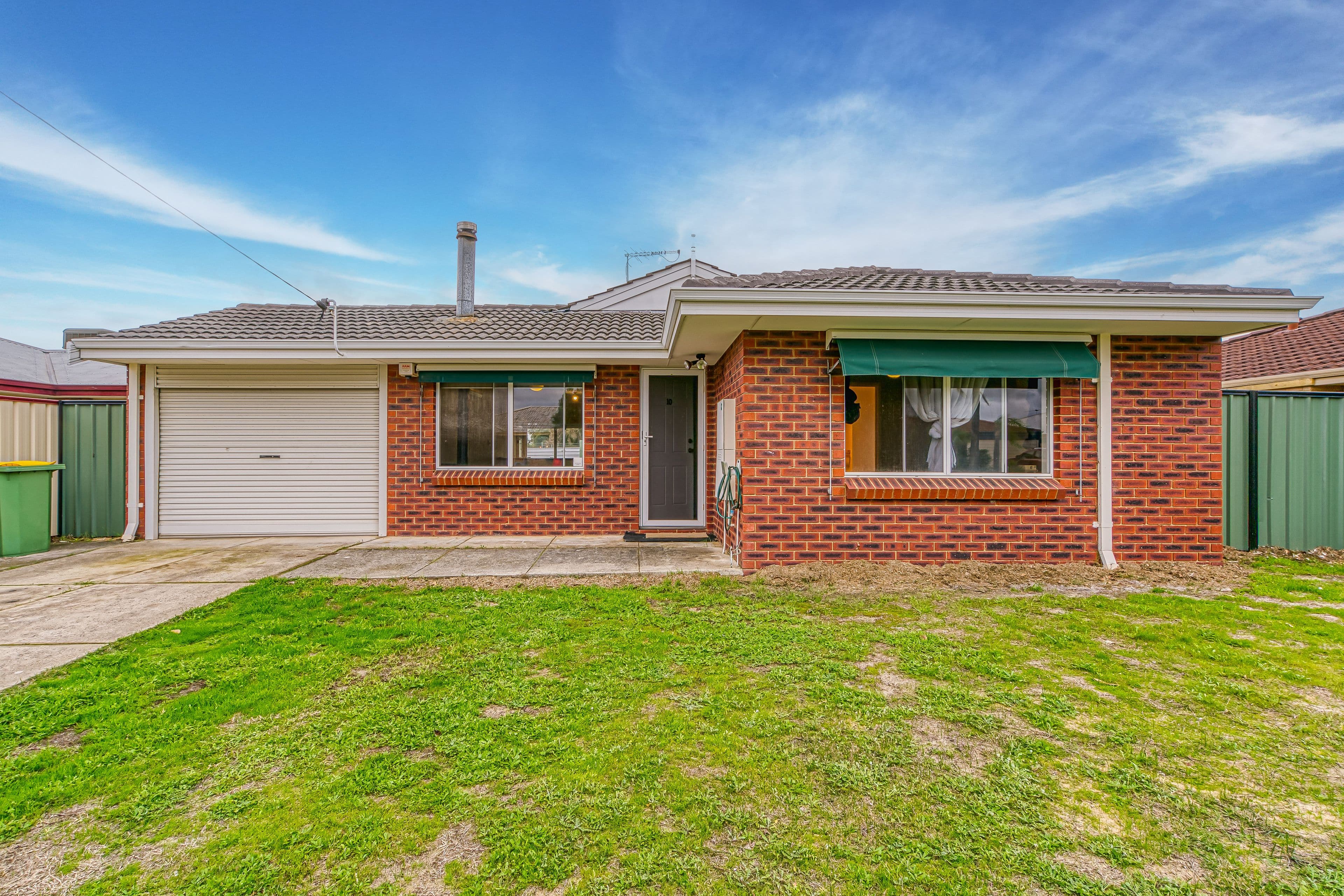10 Carakine Grove, Thornlie WA 6108, Thornlie - Image 1