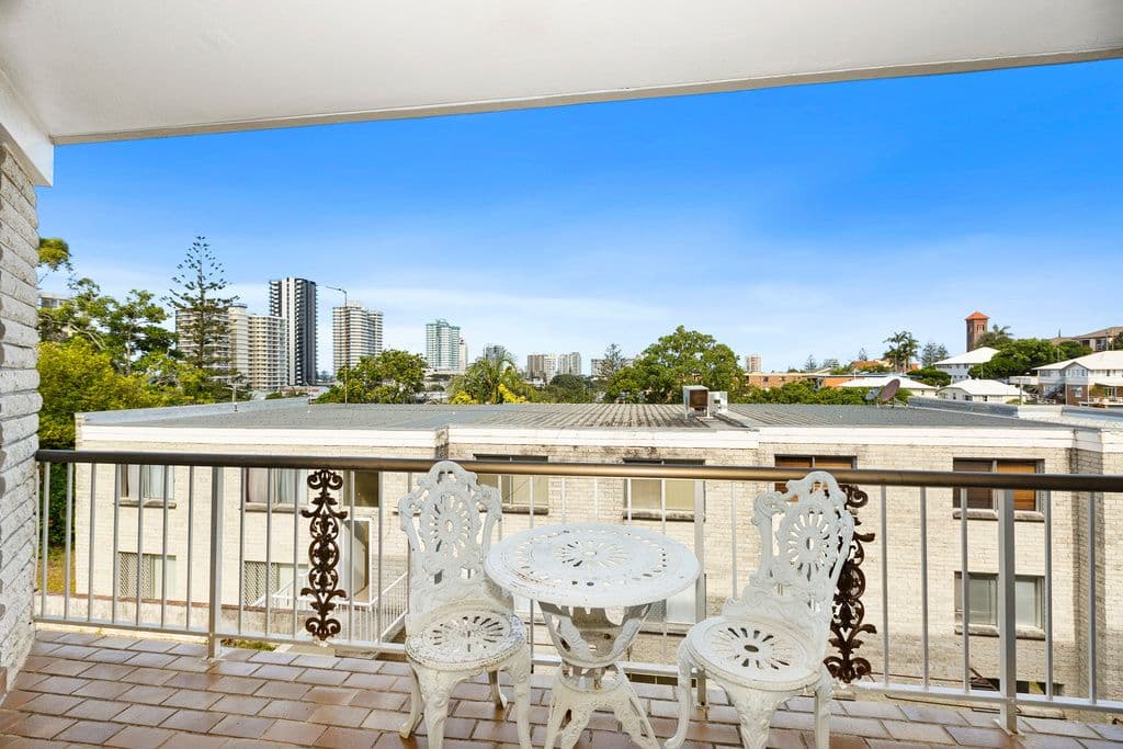 126 Musgrave, Coolangatta QLD 4225, Coolangatta - Thumbnail 2