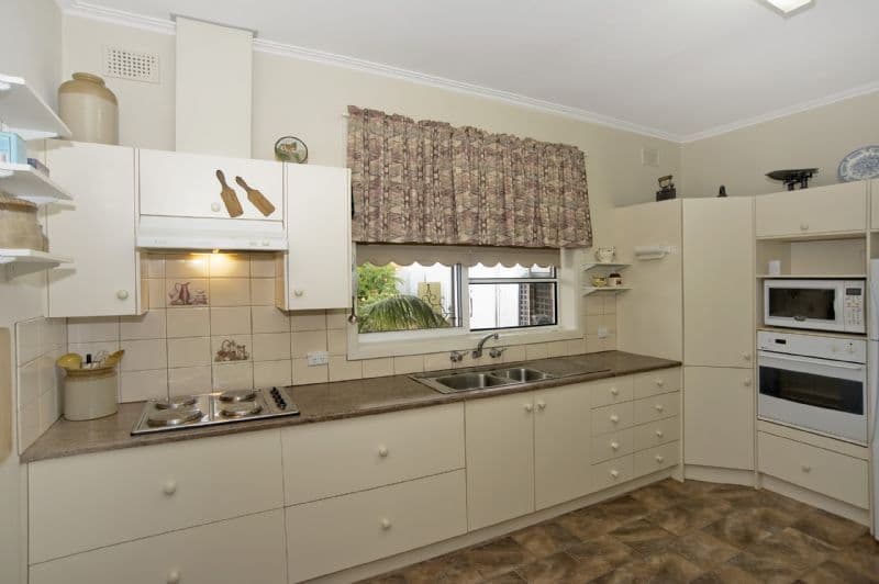 13 Urrbrae Terrace, PLYMPTON SA 5038, Plympton - Thumbnail 6