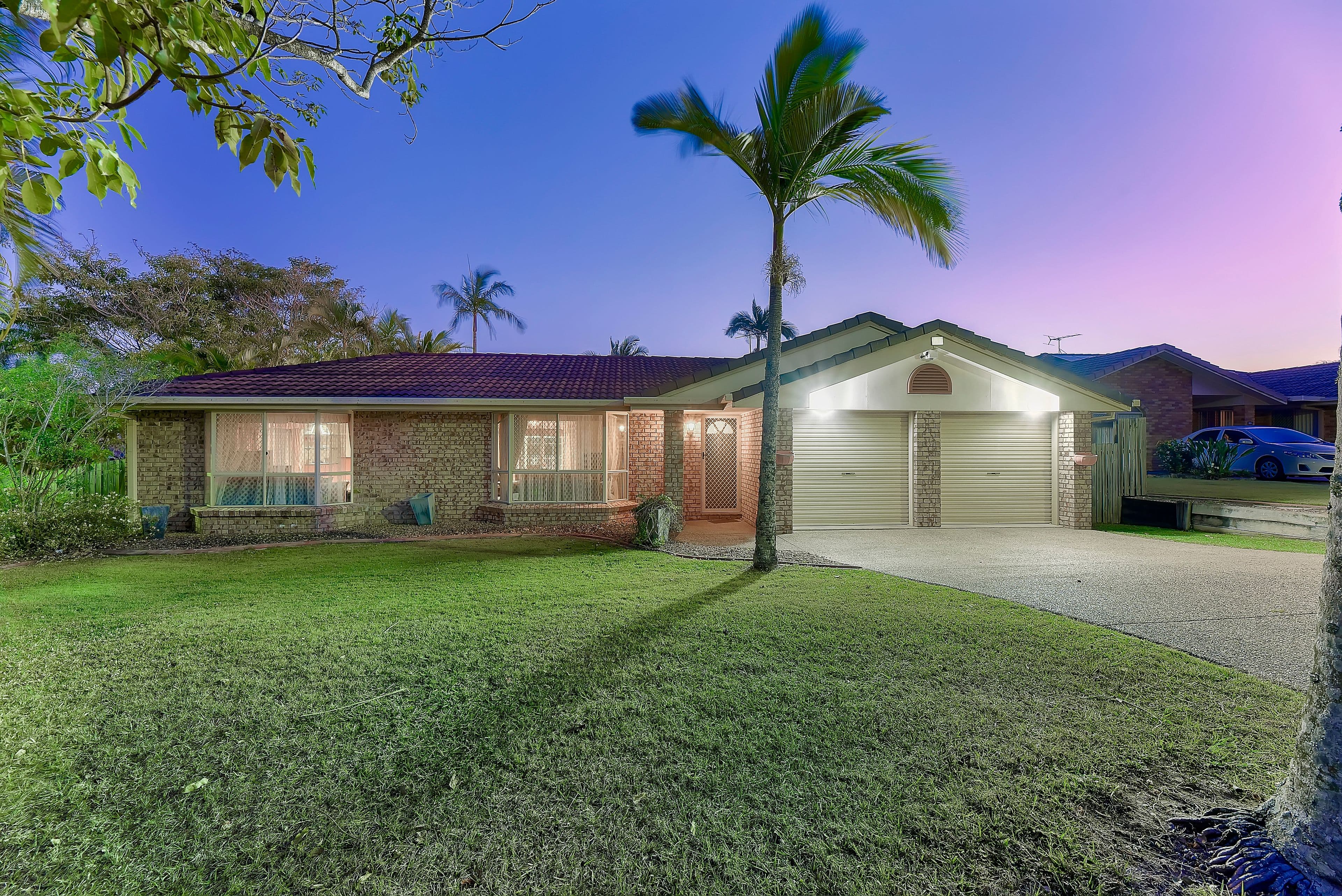 17 Carnation Crescent, Calamvale QLD 4116, Calamvale - Thumbnail 2