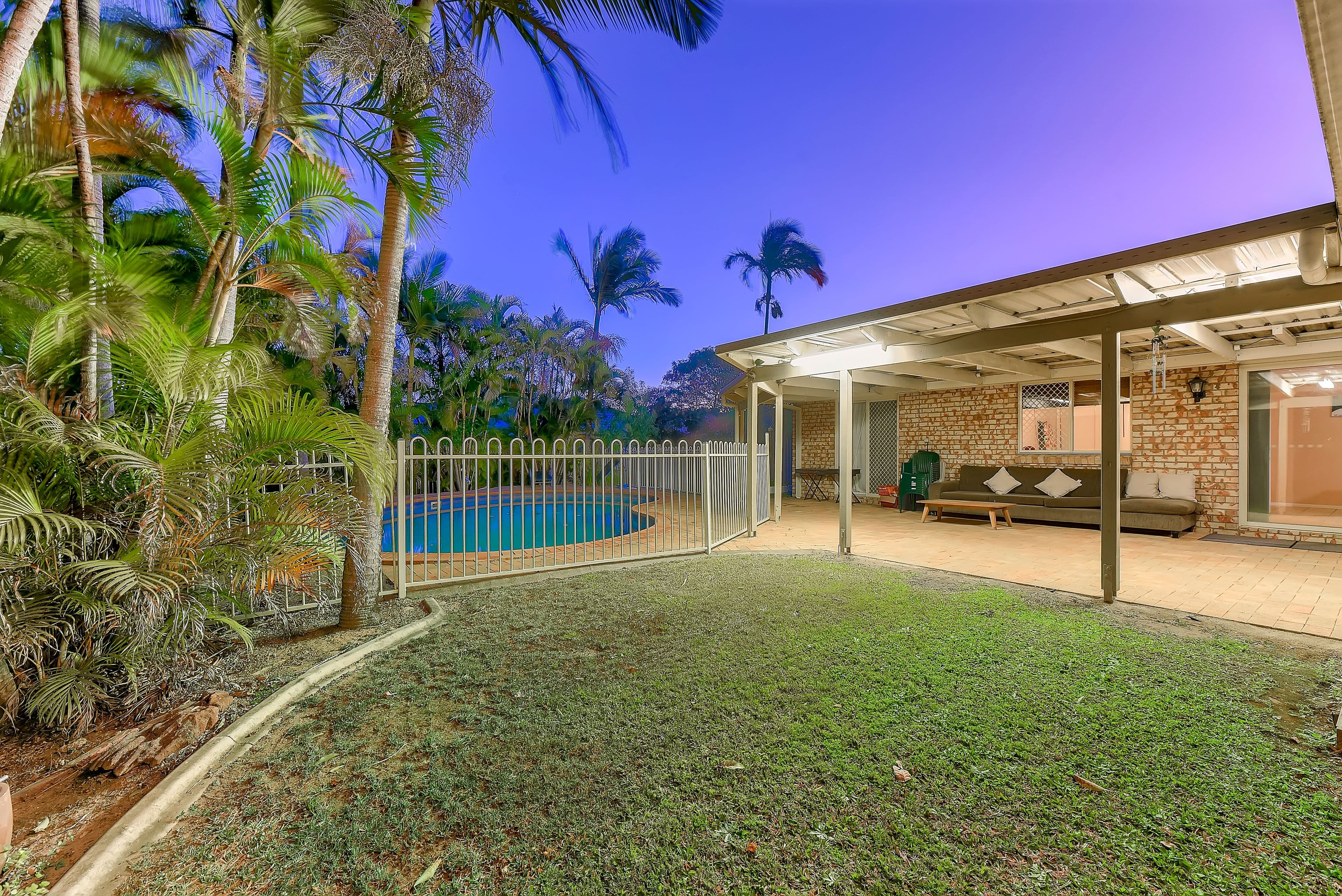 17 Carnation Crescent, Calamvale QLD 4116, Calamvale - Thumbnail 4