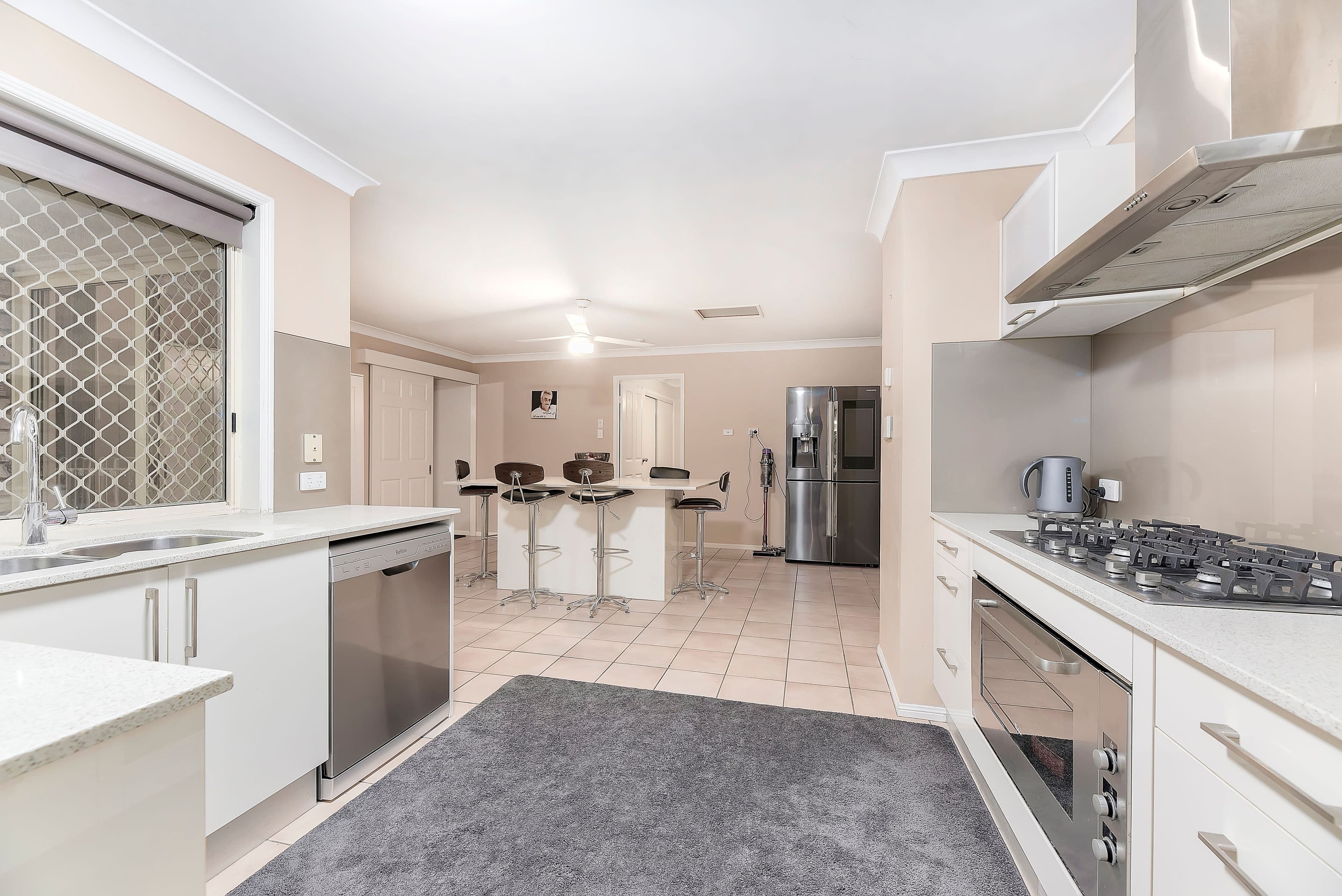 17 Carnation Crescent, Calamvale QLD 4116, Calamvale - Thumbnail 8