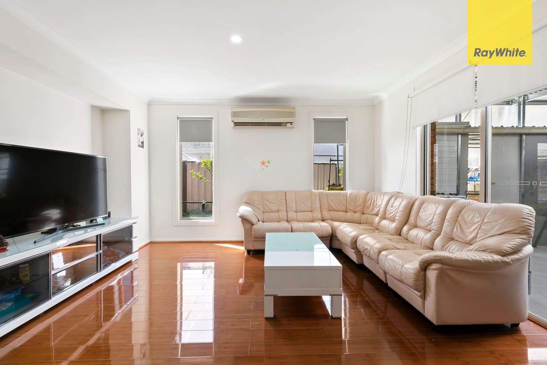 104 Tenterfield Drive, Burnside Heights VIC 3023, Burnside Heights - Thumbnail 4