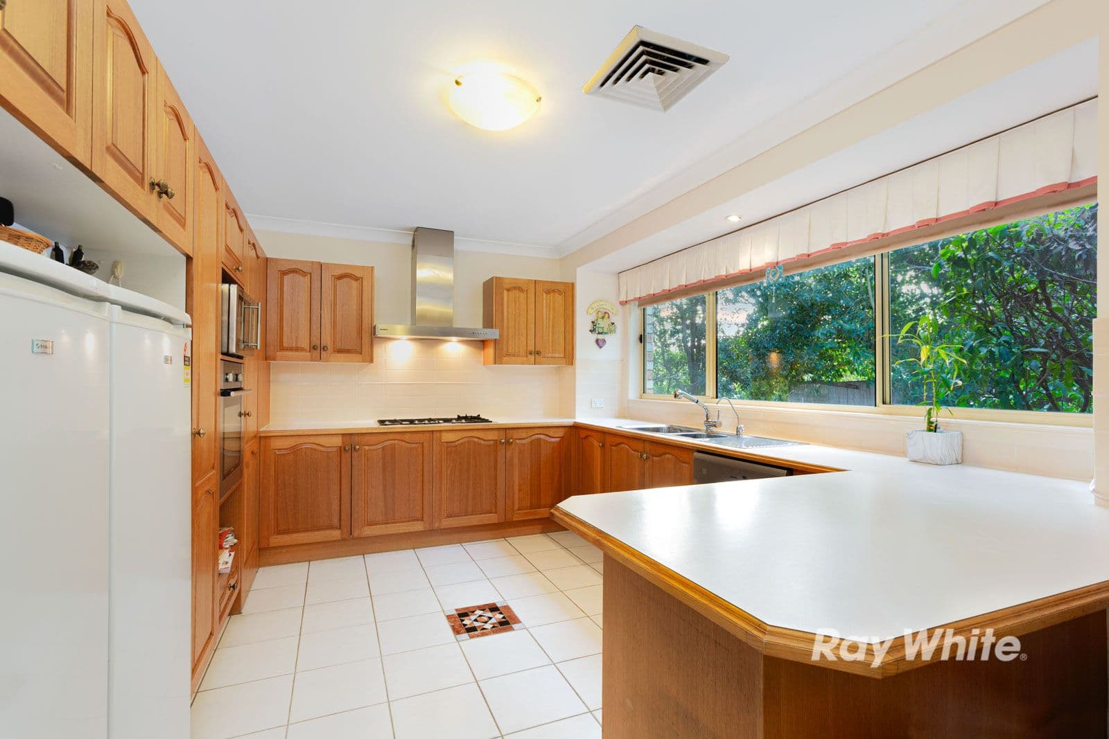 1 Cuthbert Avenue, Kellyville - Thumbnail 4
