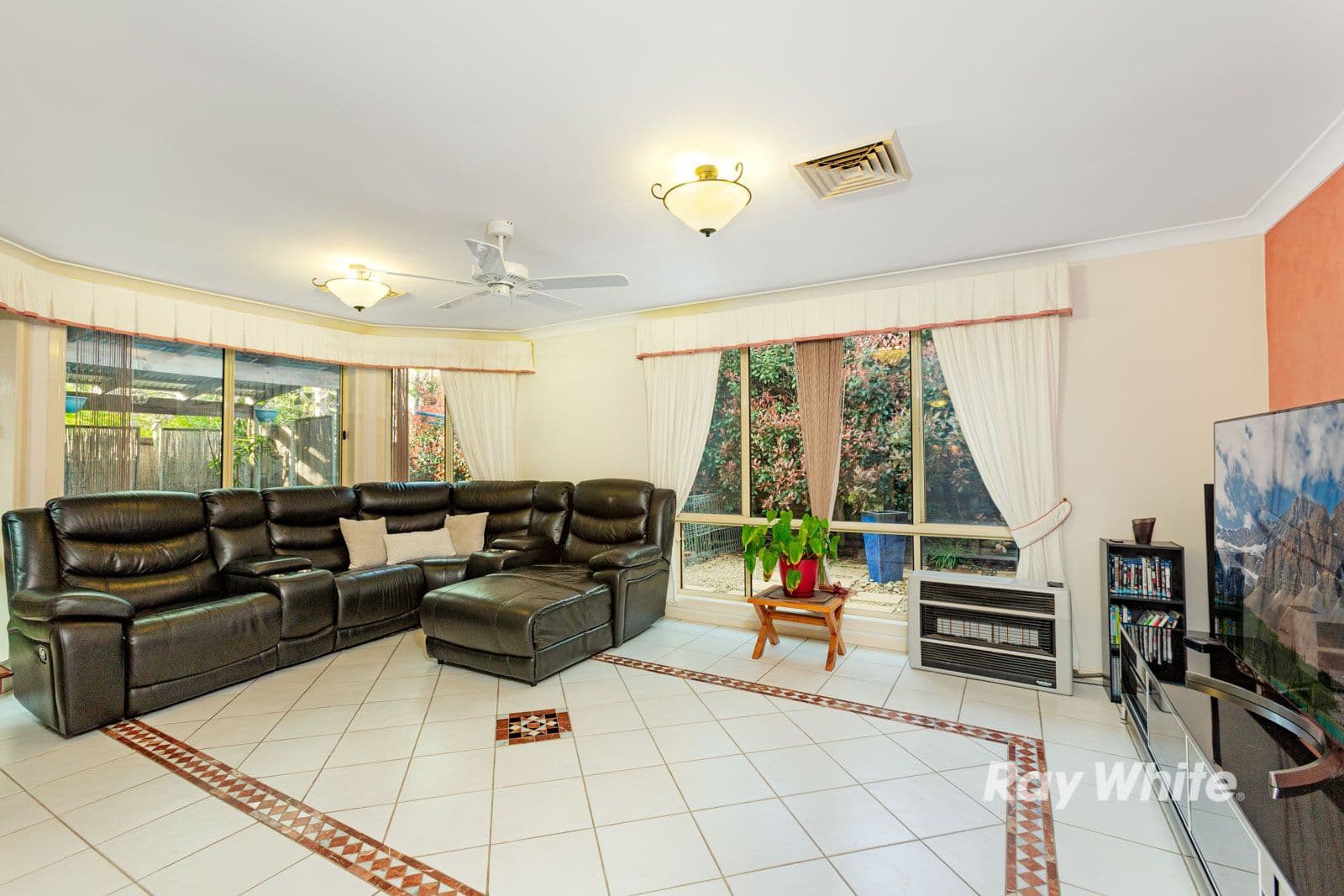 1 Cuthbert Avenue, Kellyville - Thumbnail 5