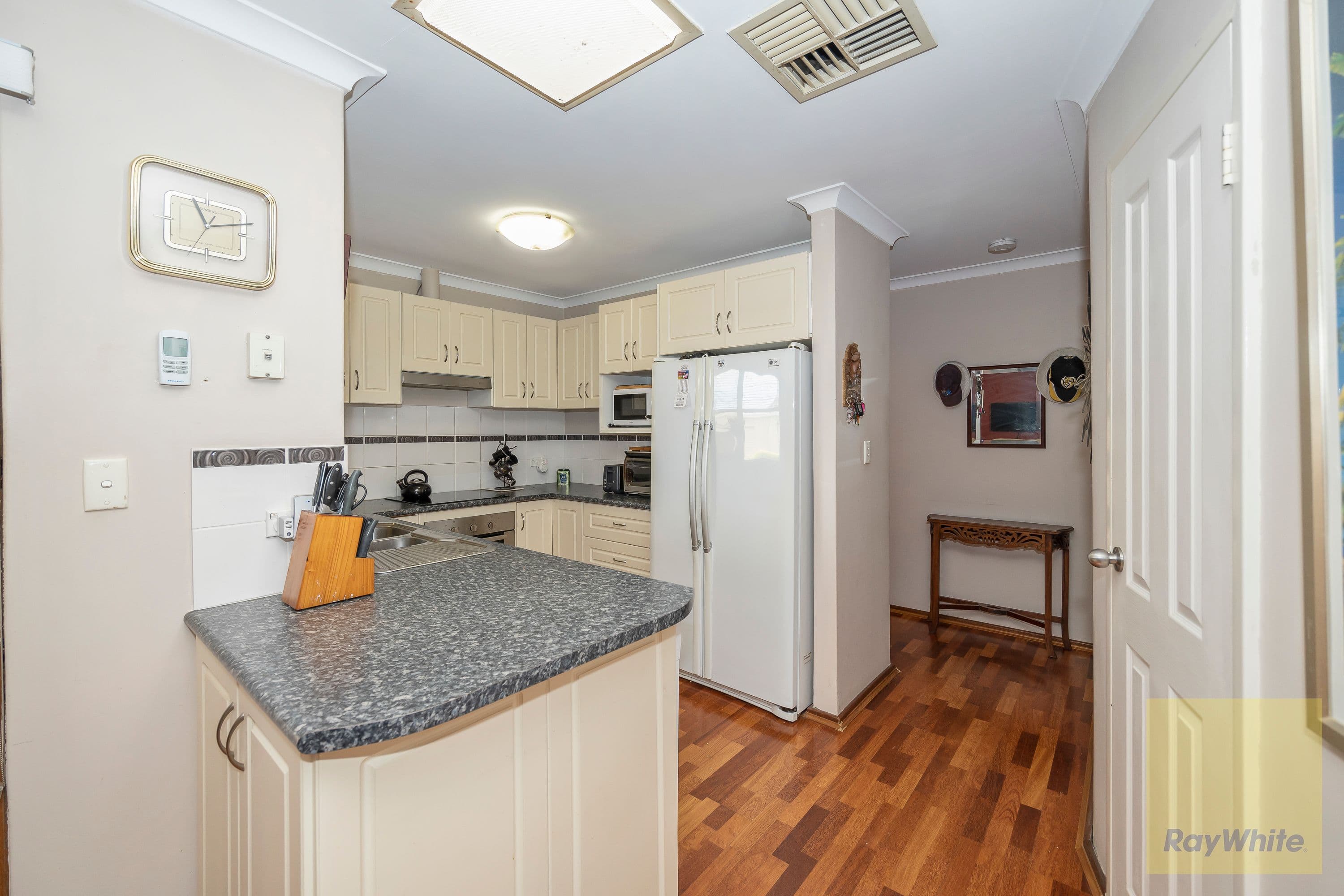 53 Calluna Way, Forrestfield WA 6058, Forrestfield - Thumbnail 5
