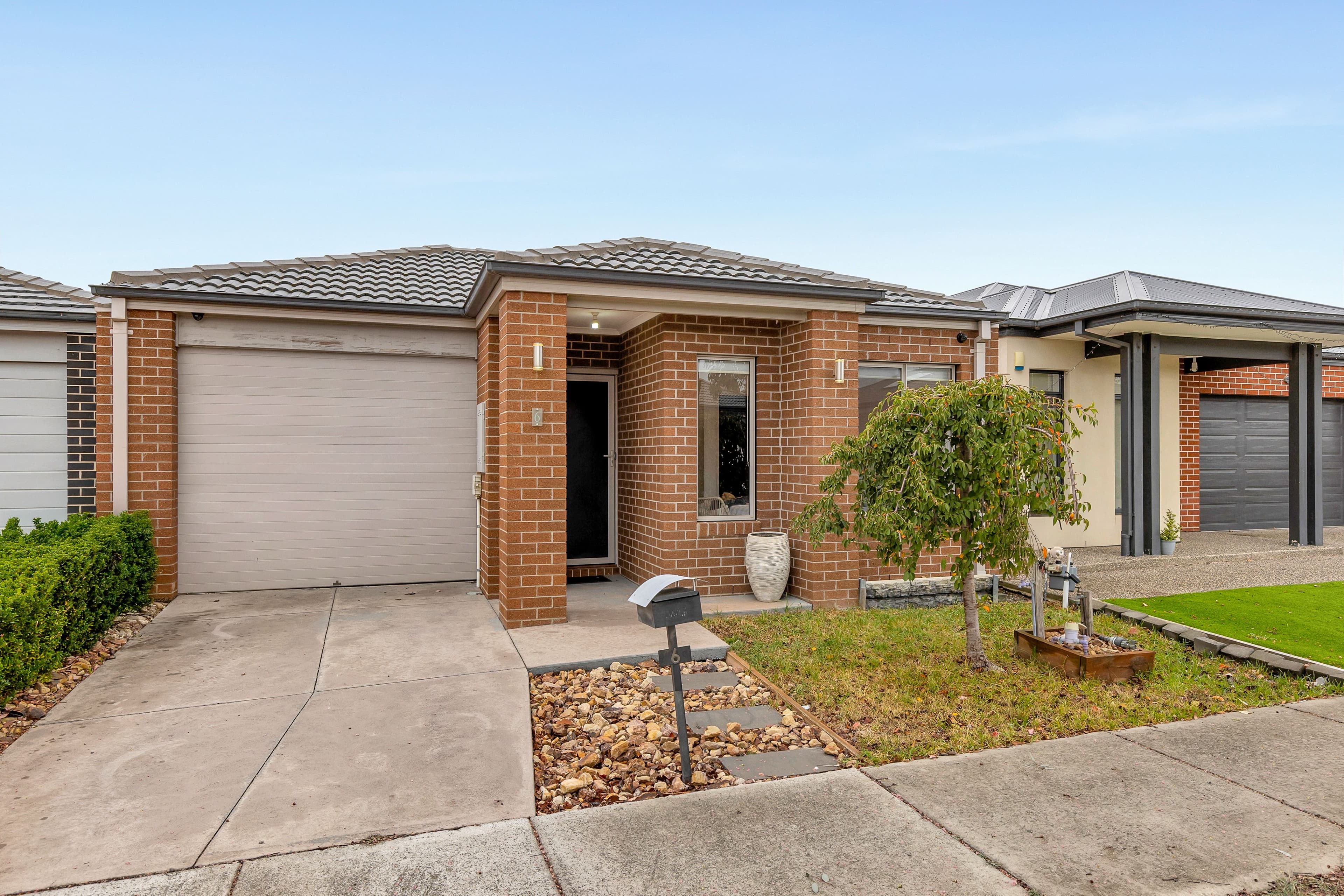 6 Delson Way, Mickleham VIC 3064, Mickleham - Thumbnail 2