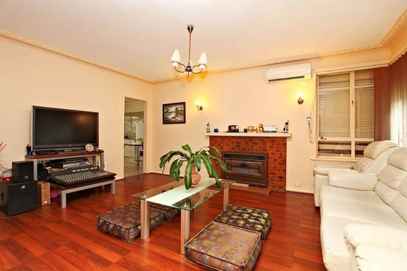 271 Main Road East, ST ALBANS VIC 3021, St Albans - Thumbnail 2