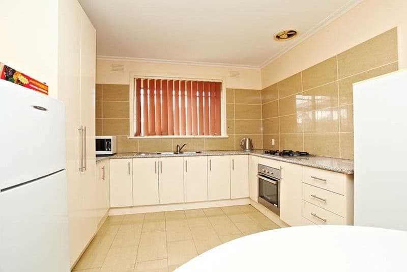 271 Main Road East, ST ALBANS VIC 3021, St Albans - Thumbnail 3