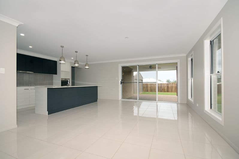 10 Gillmeister Street, Highfields QLD 4352, Highfields - Thumbnail 3