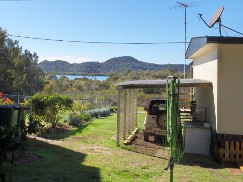 34  Inlet Avenue, RUSSELL ISLAND QLD 4184, Russell Island - Thumbnail 2