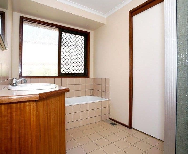 22 EDITH Avenue, CROYDON VIC 3136, Croydon - Thumbnail 8