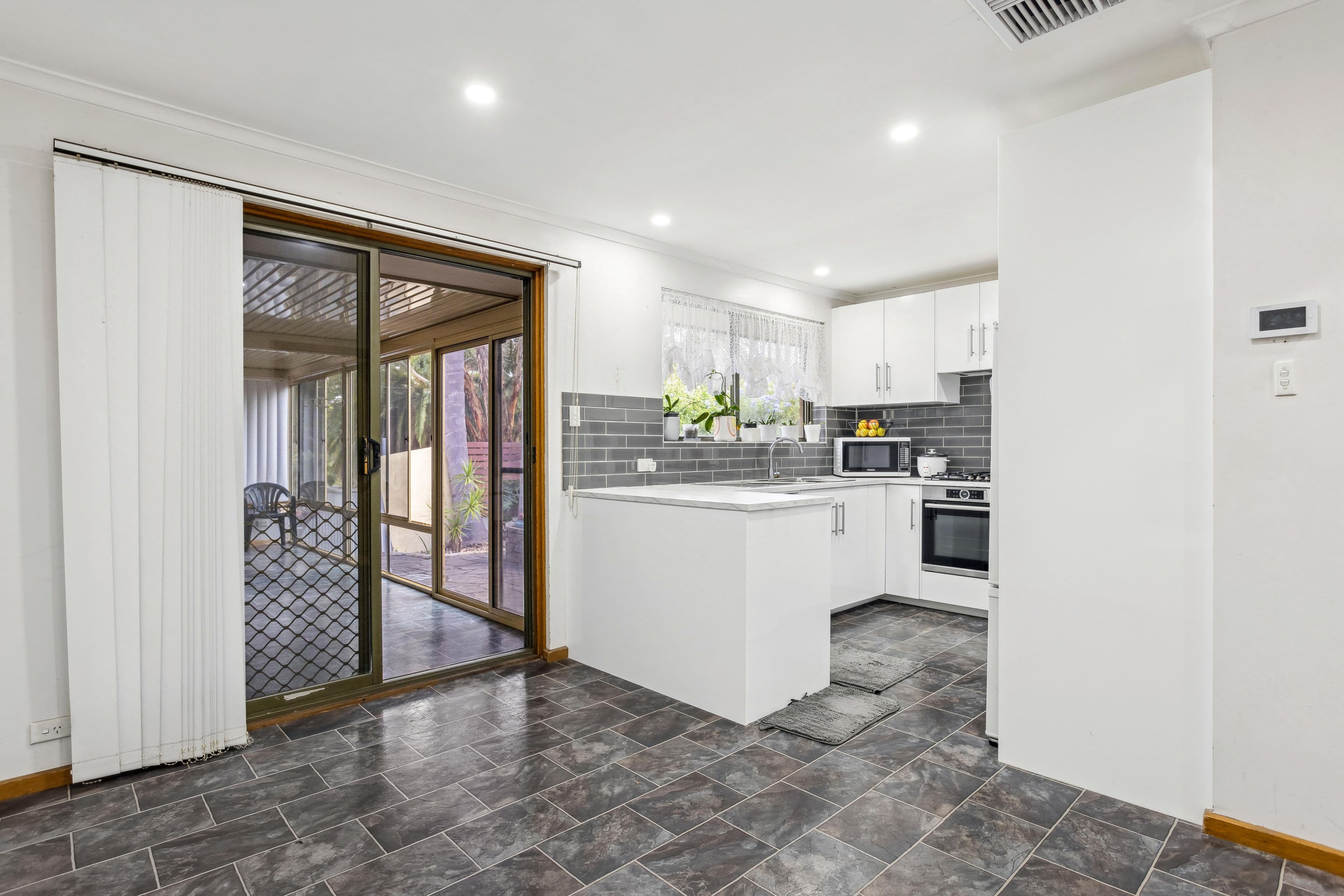 19 Spruce Avenue, Aberfoyle Park SA 5159, Aberfoyle Park - Thumbnail 7