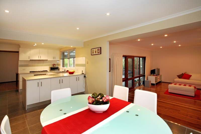 4   Pentland Court, GLEN WAVERLEY VIC 3150, Glen Waverley - Thumbnail 3