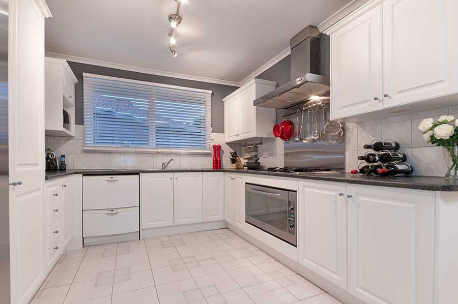 4 White Court, Mill Park VIC 3082, Mill Park - Thumbnail 2
