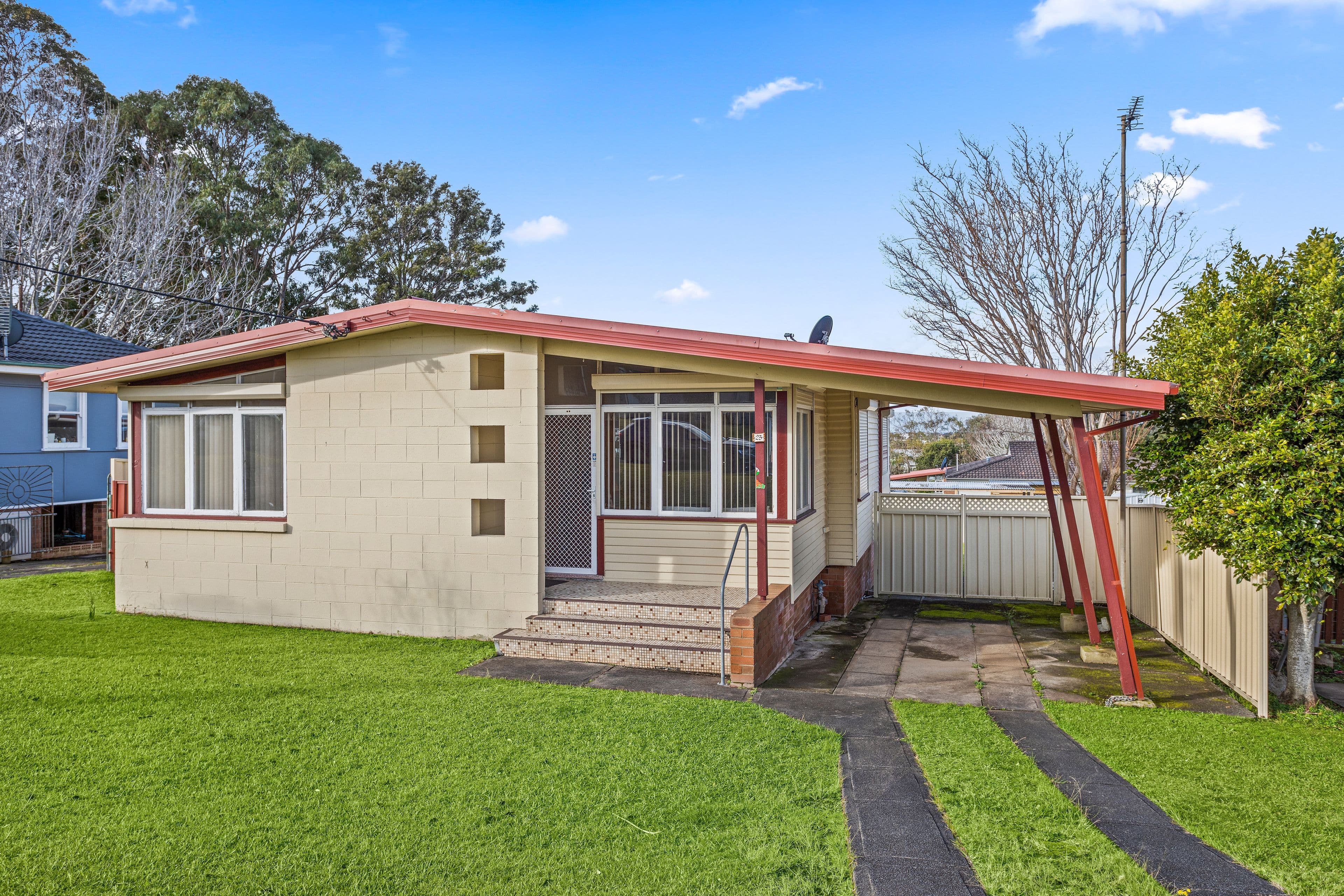 25 Leawarra Avenue, Barrack Heights NSW 2528, Barrack Heights - Image 1