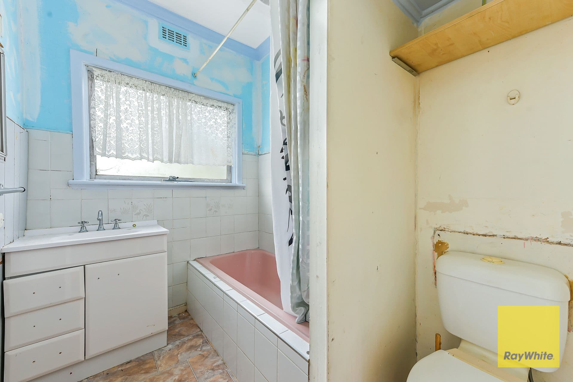 15 Sutherland Road, Dandenong VIC 3175, Dandenong - Thumbnail 8