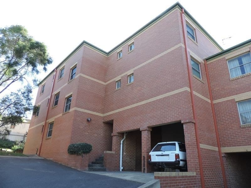 2/33 Ottiwell Street, Goulburn, Goulburn - Image 1