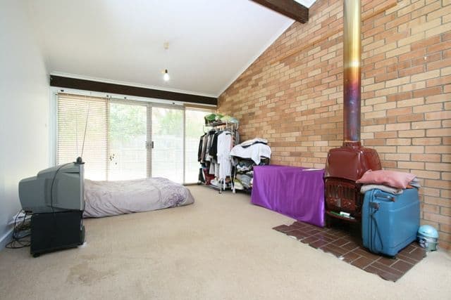11 Hamilton Row, YARRALUMLA ACT 2600, Yarralumla - Thumbnail 4