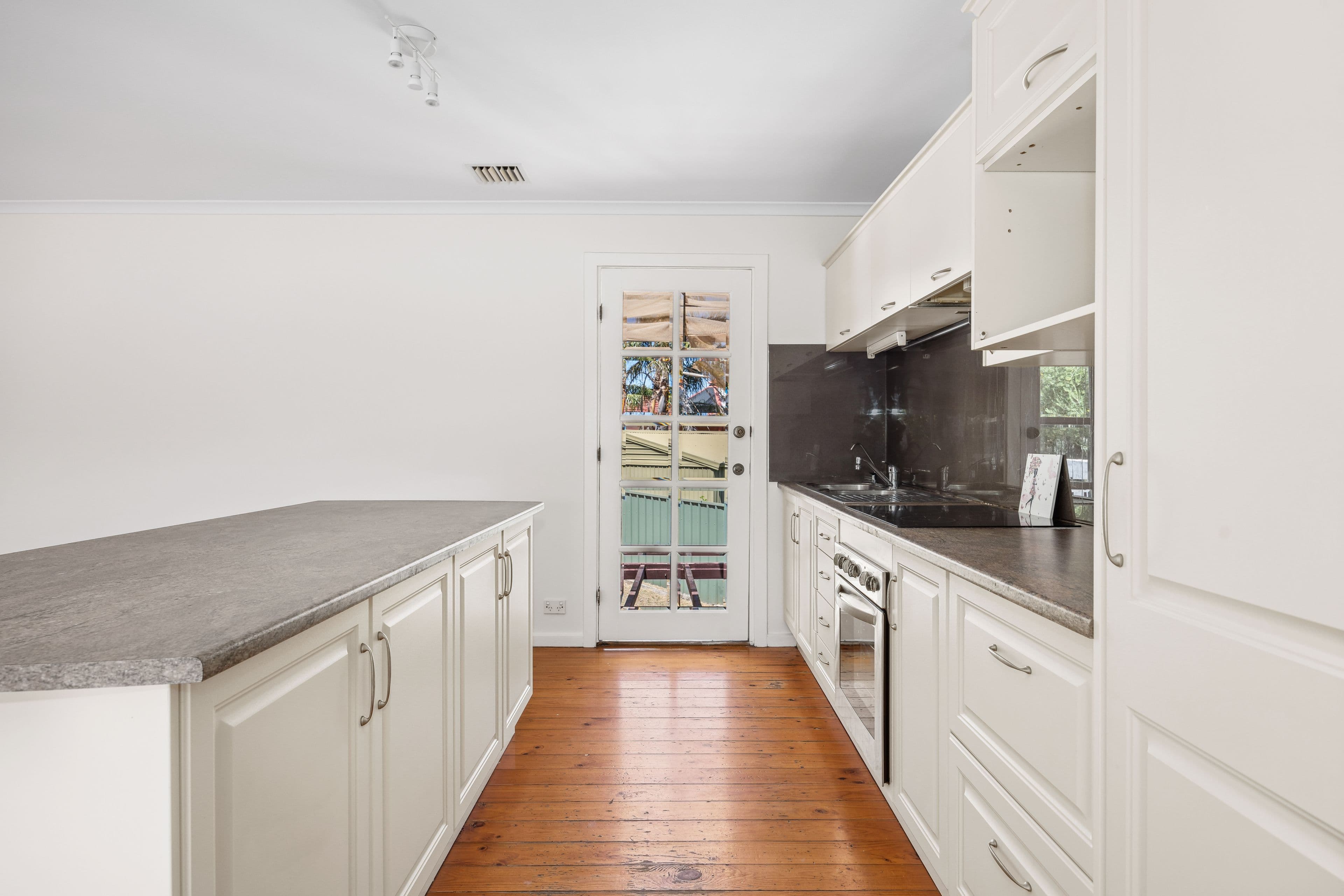 2 Ian Street, Athelstone SA 5076, Athelstone - Thumbnail 6