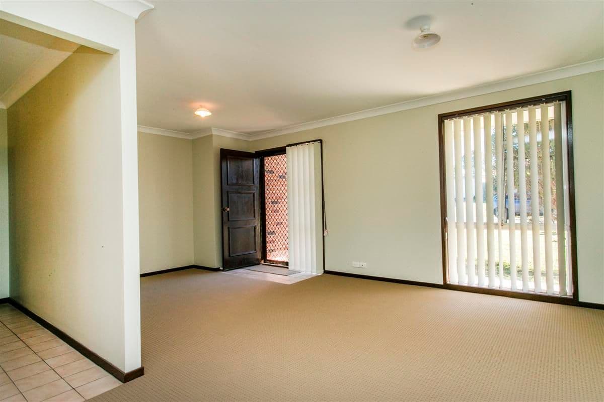 18 Redwood Place, CLAREMONT MEADOWS NSW 2747, Claremont Meadows - Thumbnail 3